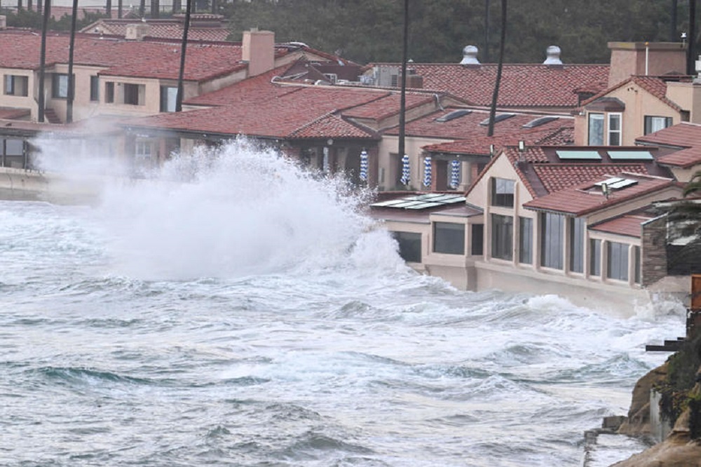 Unbelievable flooding in San Diego.